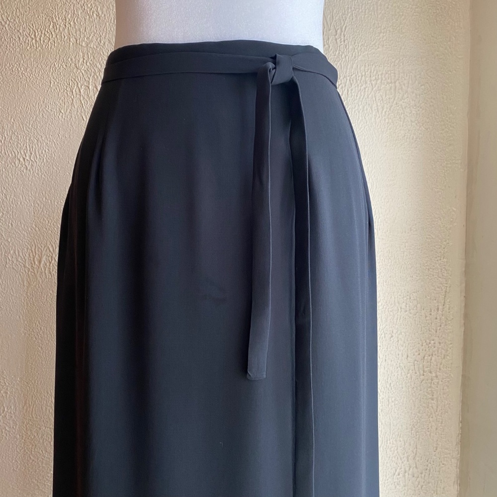 Banana Republic black silk crepe wrap maxi skirt Size 4 - Picture 9 of 15